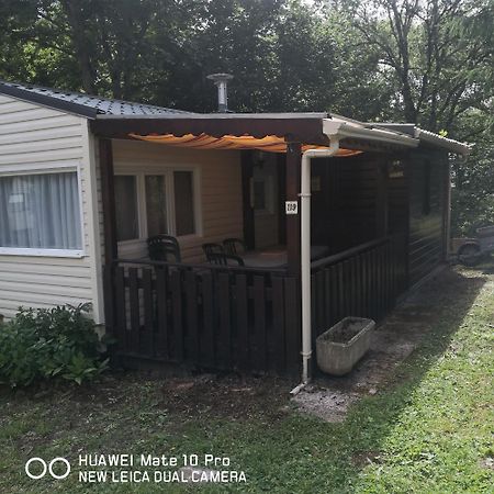 Charmant Mobil Home Style Chalet ベス・エ・サンタナステーズ エクステリア 写真