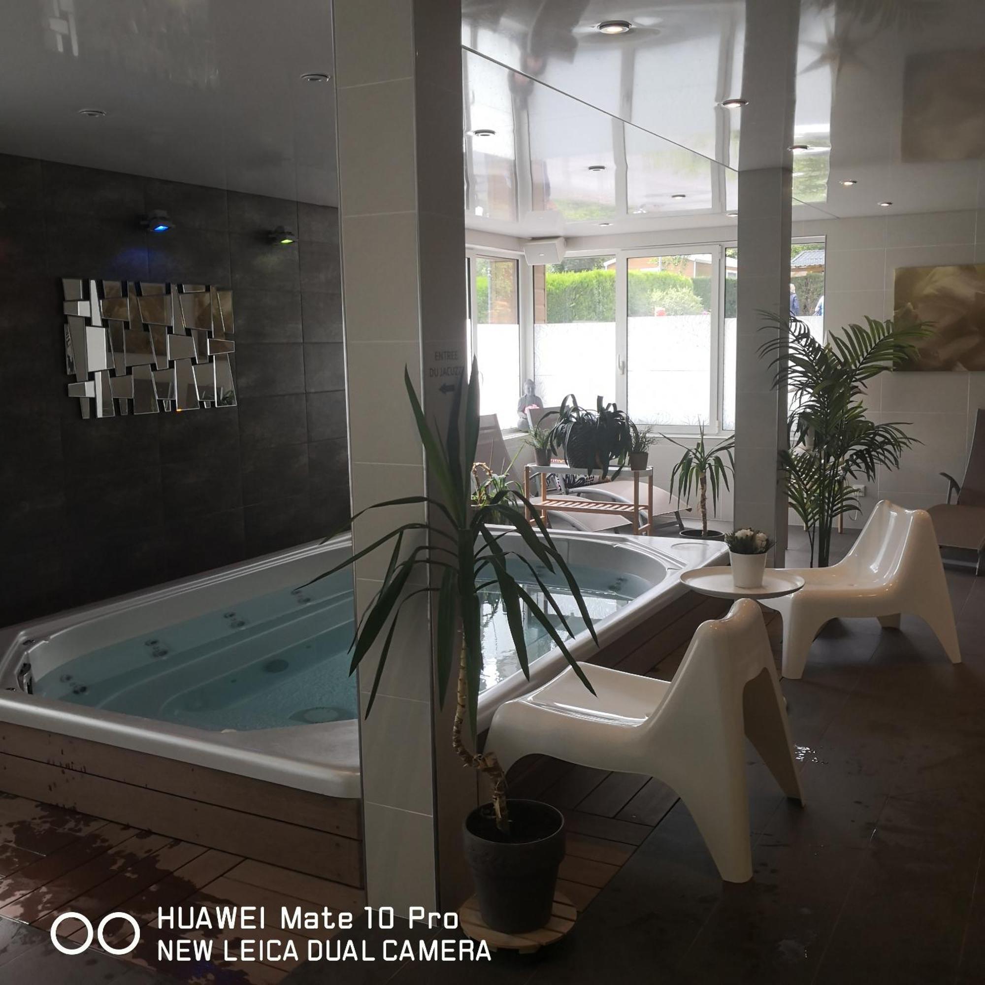 Charmant Mobil Home Style Chalet ベス・エ・サンタナステーズ エクステリア 写真