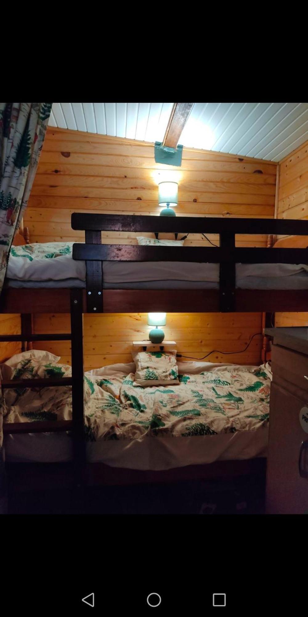 Charmant Mobil Home Style Chalet ベス・エ・サンタナステーズ エクステリア 写真